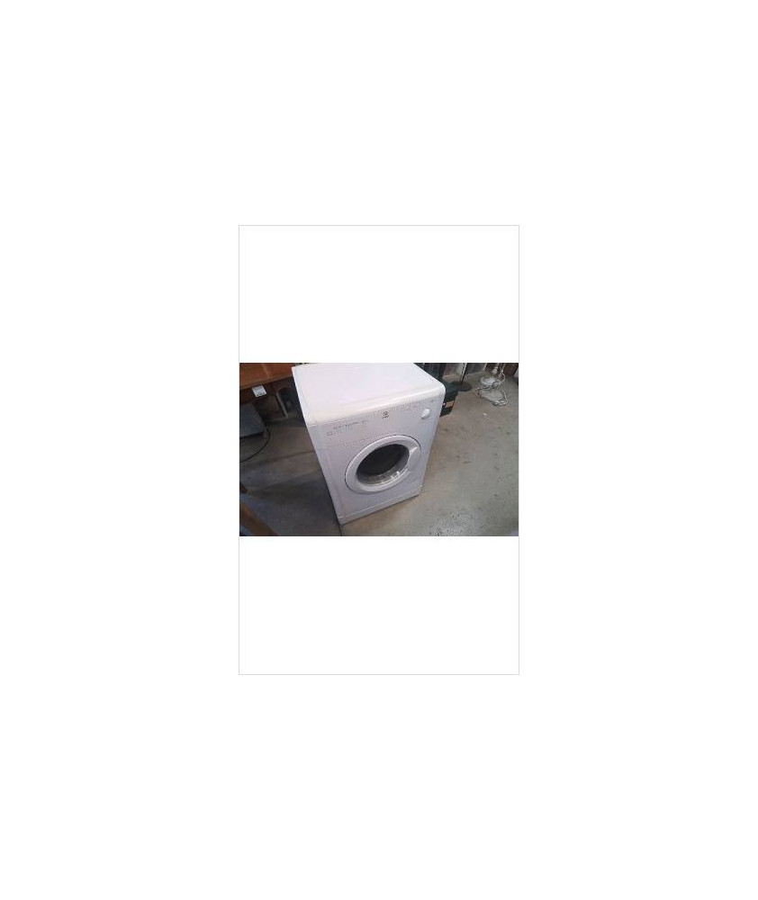 SECHE LINGE INDESIT ( MANQUE TUYAU ÉVACUATION )