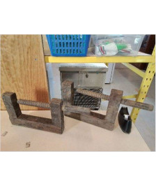 SERRE JOINT EN BOIS 