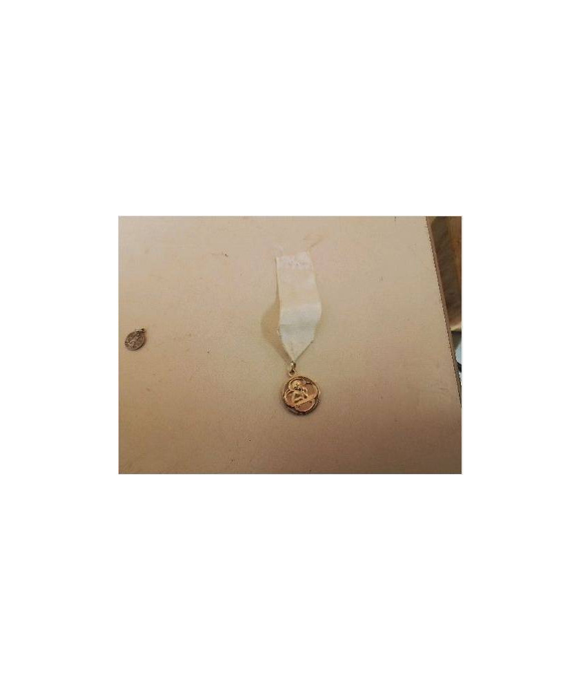 PETITE MEDAILLE PLAQUE OR 