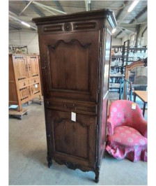 HOMME DEBOUT 2 PORTES 1 TIROIR STYLE REGENCE 