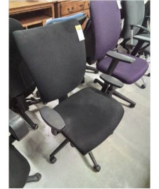 FAUTEUIL DE BUREAU A ROULETTES RÉSINE ET TISSU NOIR