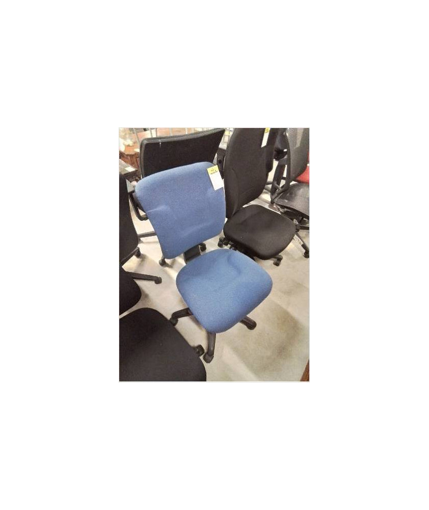 CHAISE DE BUREAU A ROULETTES RÉSINE NOIR ET TISSU BLEU 