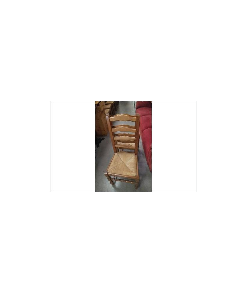 CHAISE PAILLEE