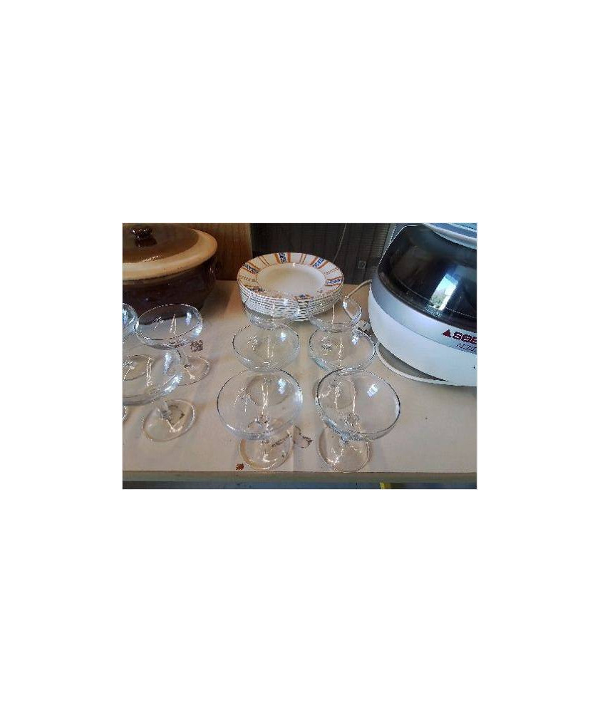 LOT DE 6 COUPES EN VERRE