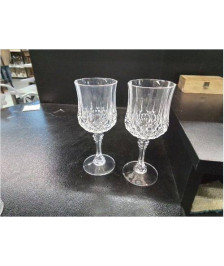 LOT DE 2 VERRES A  EAU EN CRISTAL 