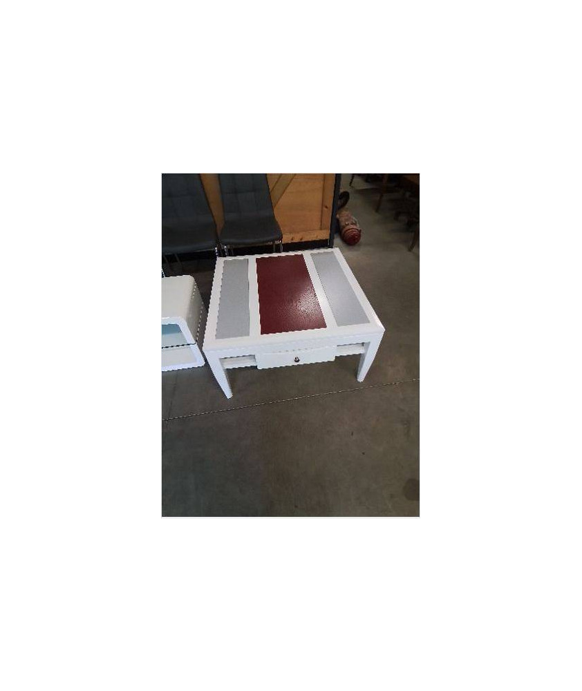 TABLE BASSE CARRÉ BOIS BLANC DESSUS ROUGE ET GRIS 1 TIROIR
