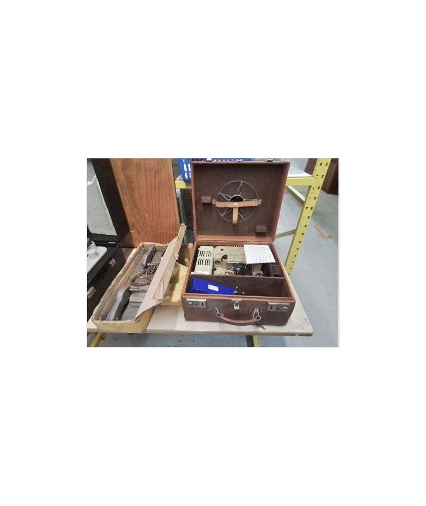 PROJECTEUR ANCIEN EUMIG P26 8MM