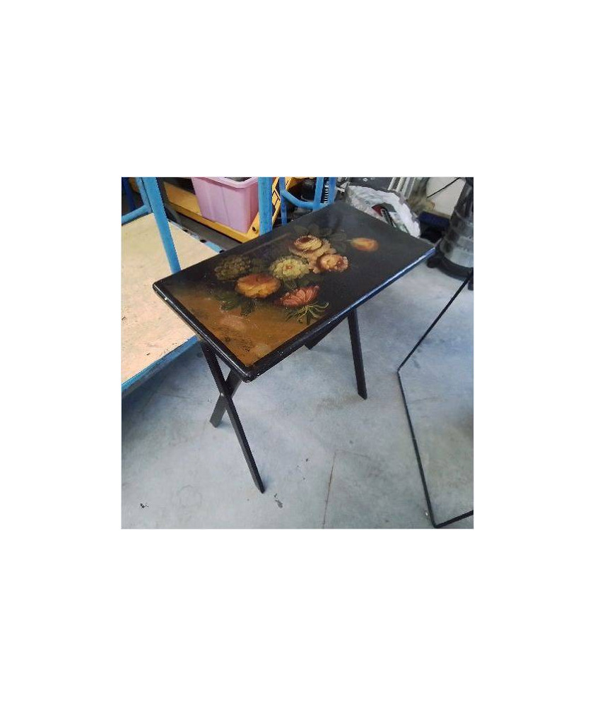 TABLE D’APPOINT LAQUÉE