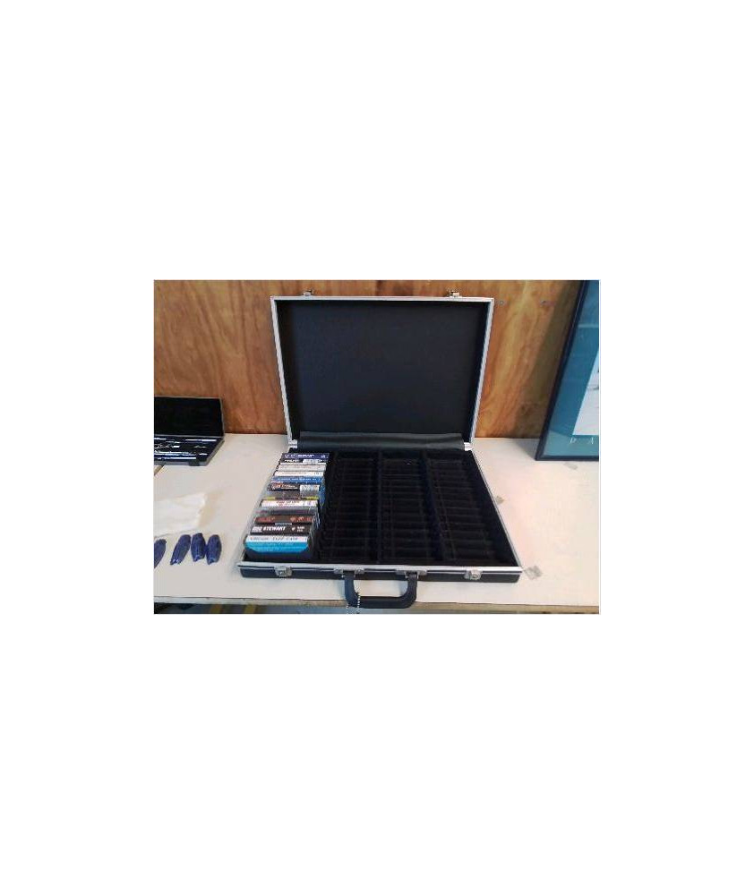 VALISE POUR CASSETTE AUDIO 