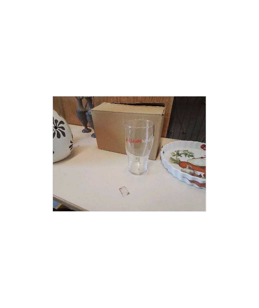 LOT 6 VERRES A BIERE
