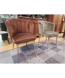 CHAISE