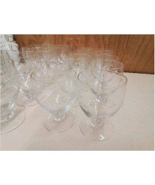 LOT DE 10 VERRES A VIN EN CRISTAL 