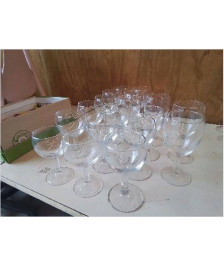 VERRE SUR PIED (LA PIÈCE)