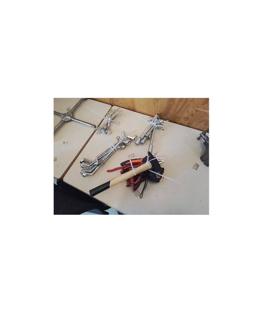 LOT D OUTILS 