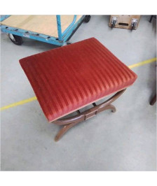 REPOSE PIEDS TISSU ROUGE
