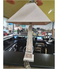 LAMPE OBELISQUE RESINE  AJ BEIGE DRIMMER