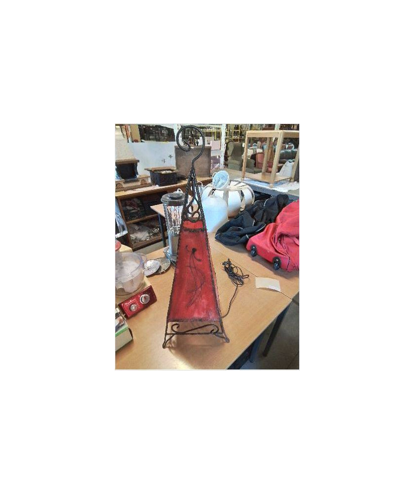 LAMPE ORIENTALE METAL ET CUIR ROUGE 