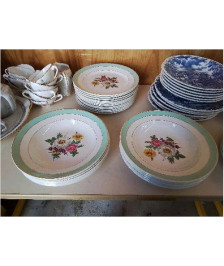 LOT DE 5 ASSIETTES CREUSE MOTIF FLORAL 