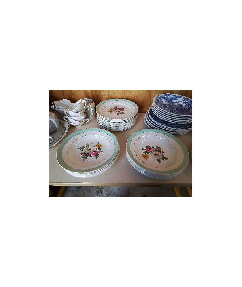 LOT DE 5 ASSIETTES CREUSE MOTIF FLORAL 
