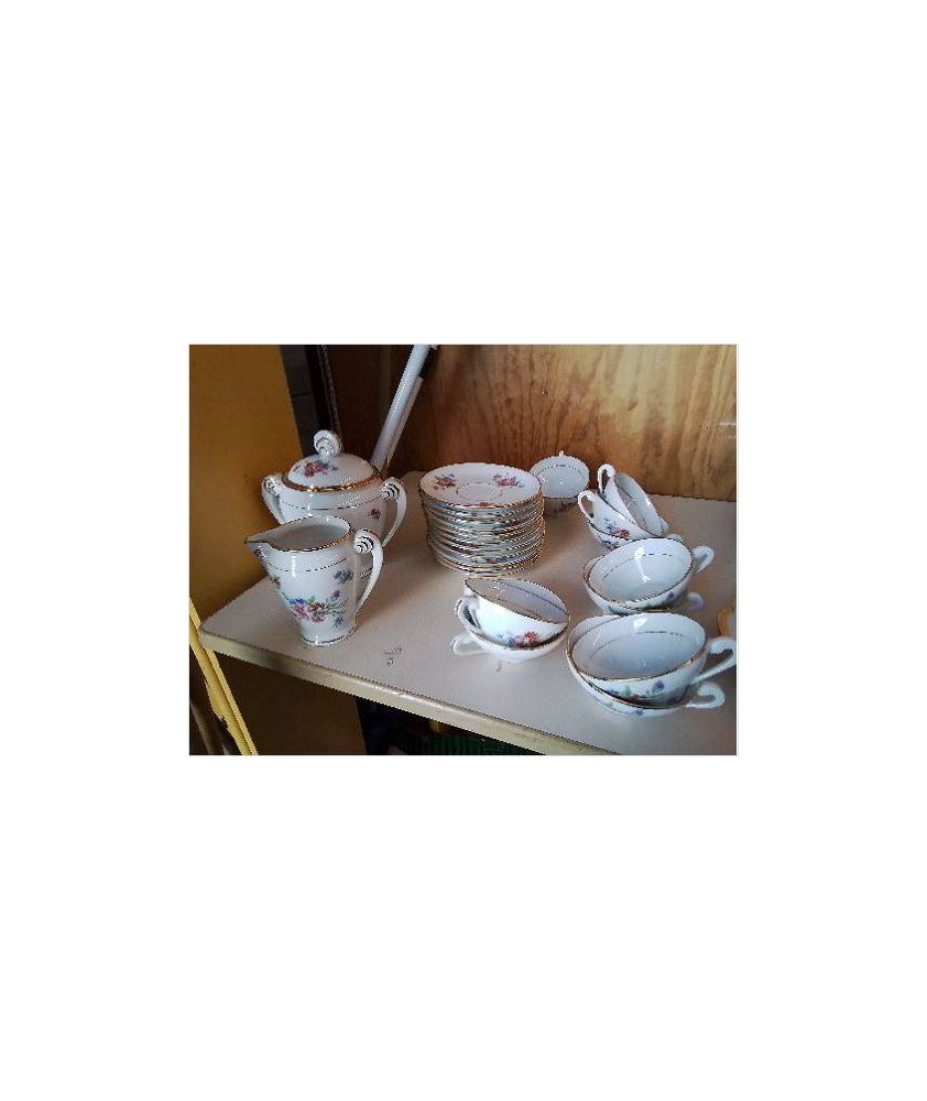 SERVICE À THÉ EN PORCELAINE 