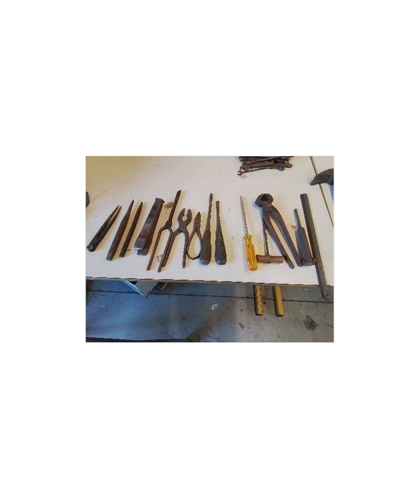 OUTILS BRICOLAGE 