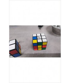 RUBIK\'S CUBE 