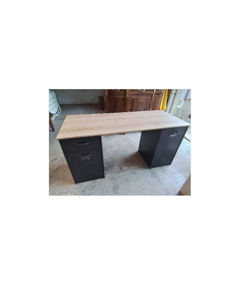 BUREAU 