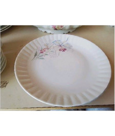 PLAT EN PORCELAINE 