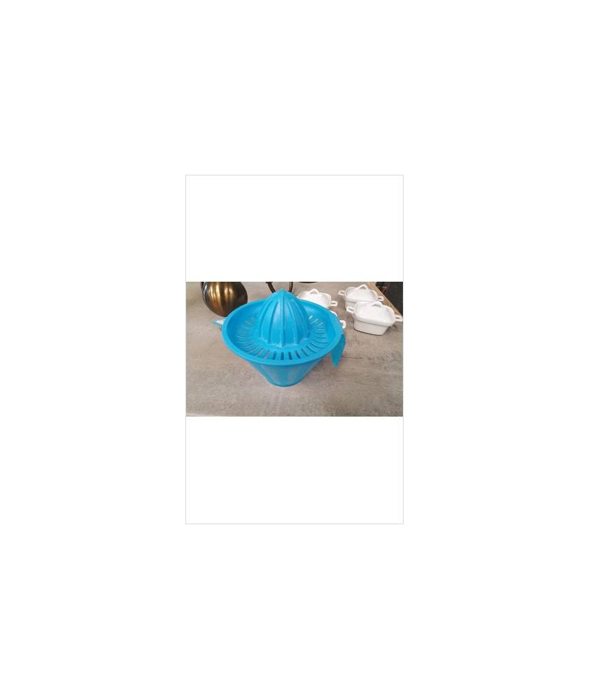 PRESSE AGRUME PLASTIQUE BLEU 