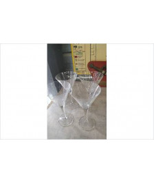 VERRE A PIED EVASE LE LOT