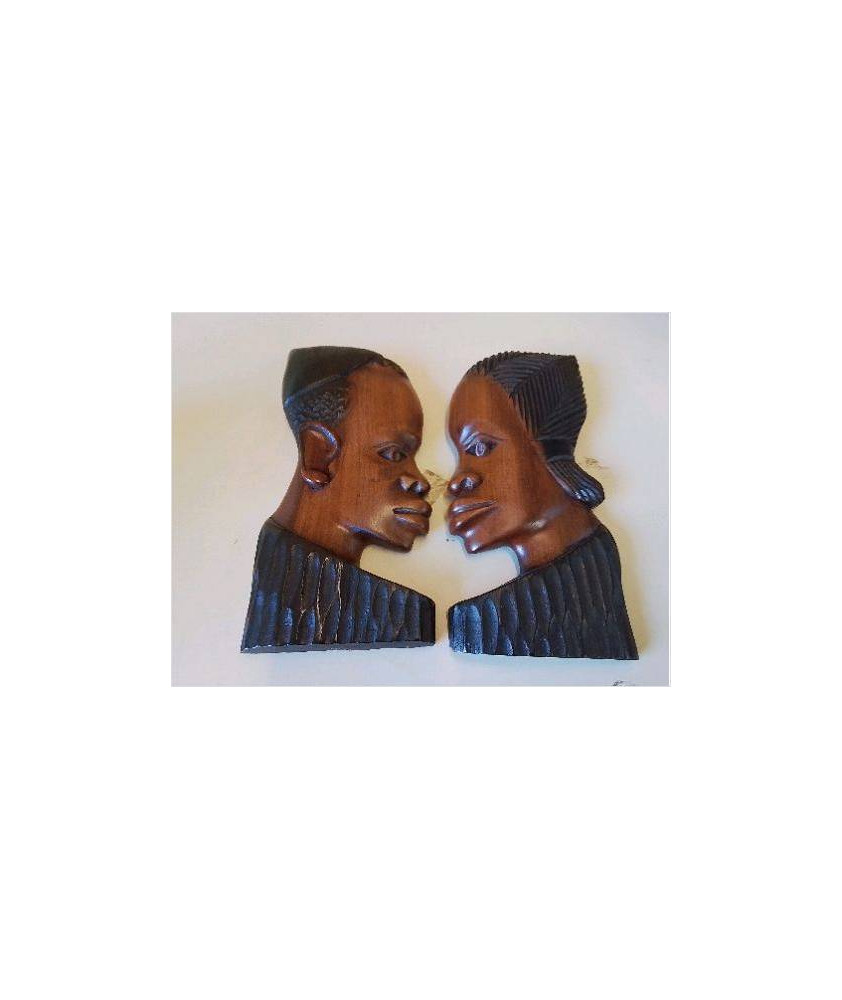 VISAGE AFRICAIN SCULPTÉ DANS LE BOIS 