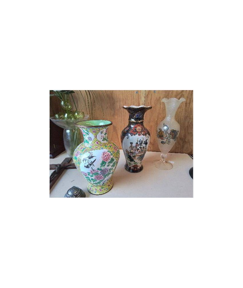 VASE 