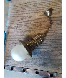 SUSPENSION MÉTAL DORÉ ET VERRE AMERICAN COOP 1850