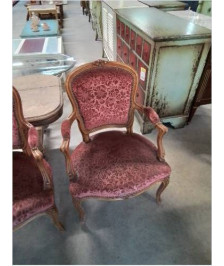 CABRIOLET BOIS CLAIR ASSISE ET DOSSIER TISSU GRENAT STYLE REGENCE 