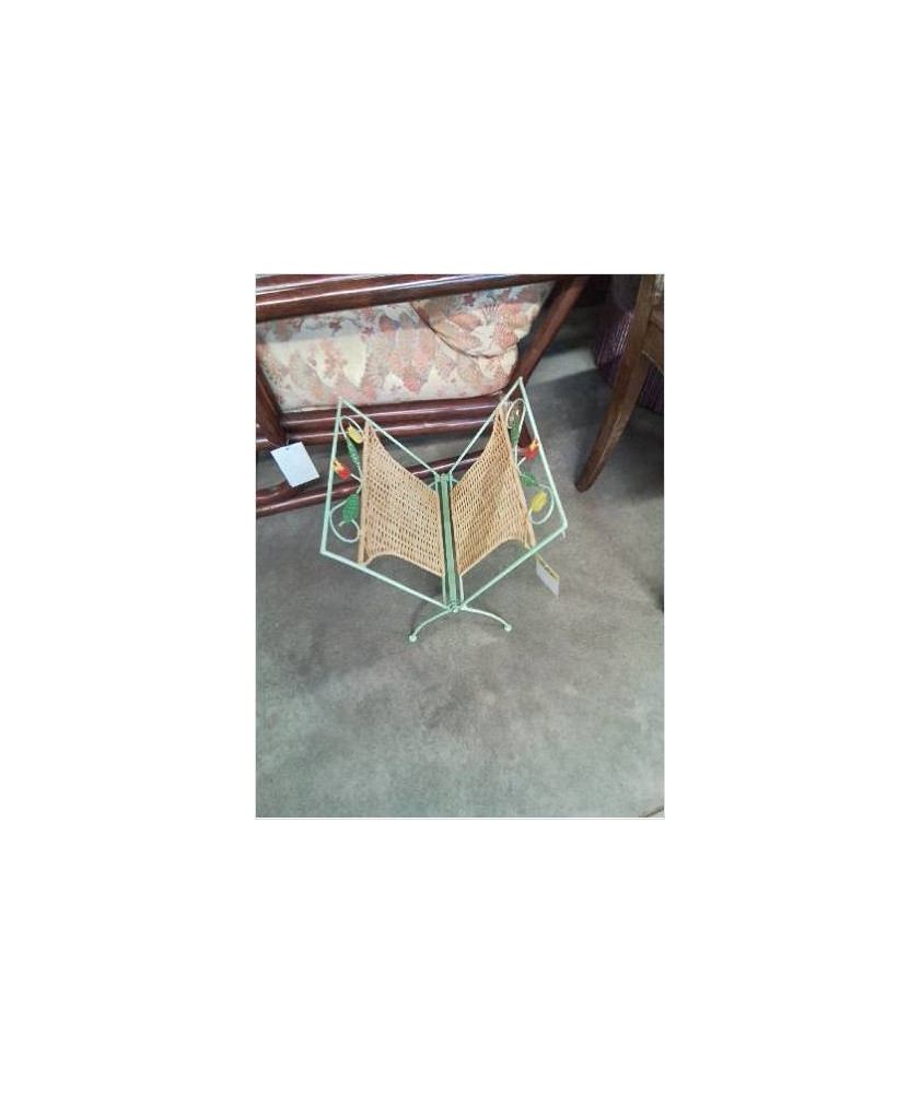 PORTE REVUES PLIANT METAL VERT ET OSIER
