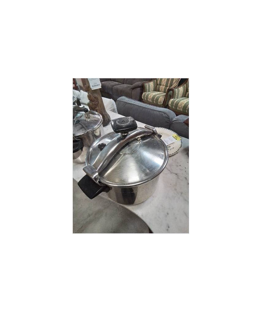 AUTOCUISEUR SEB ACIER INOX 8L