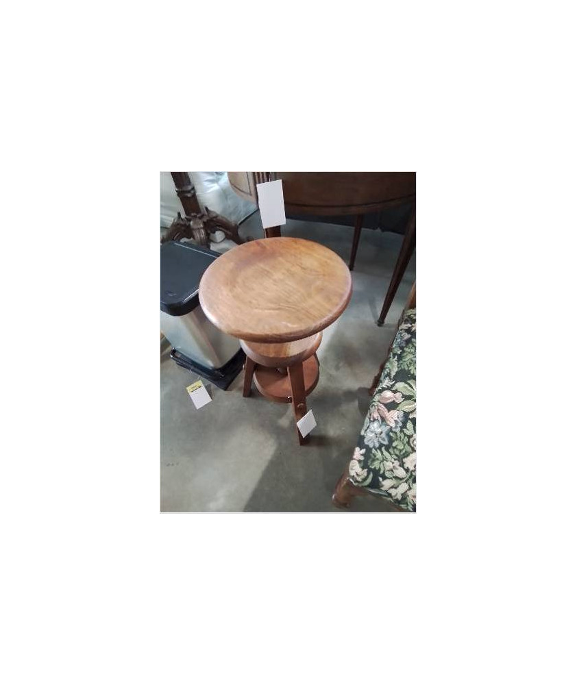 TABOURET A VIS BOIS CLAIR