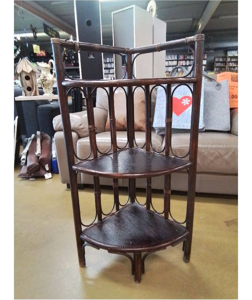 ETAGERE DE COIN