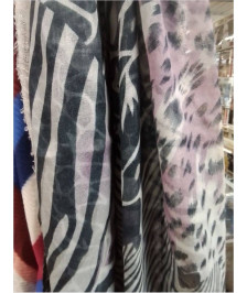 FOULARD GUESS