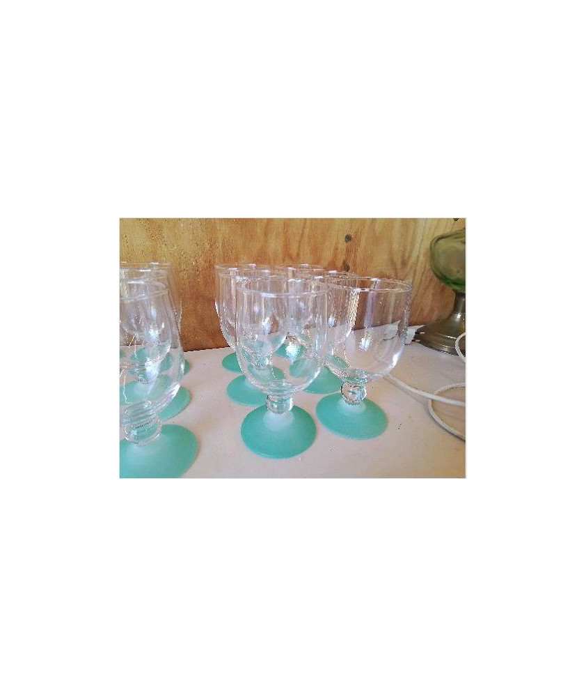 LOT DE 6 VERRES A PIEDS 