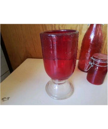 VASE EN VERRE ROUGE 