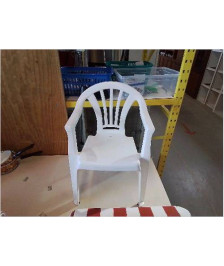PETITE CHAISE POUR ENFANT 