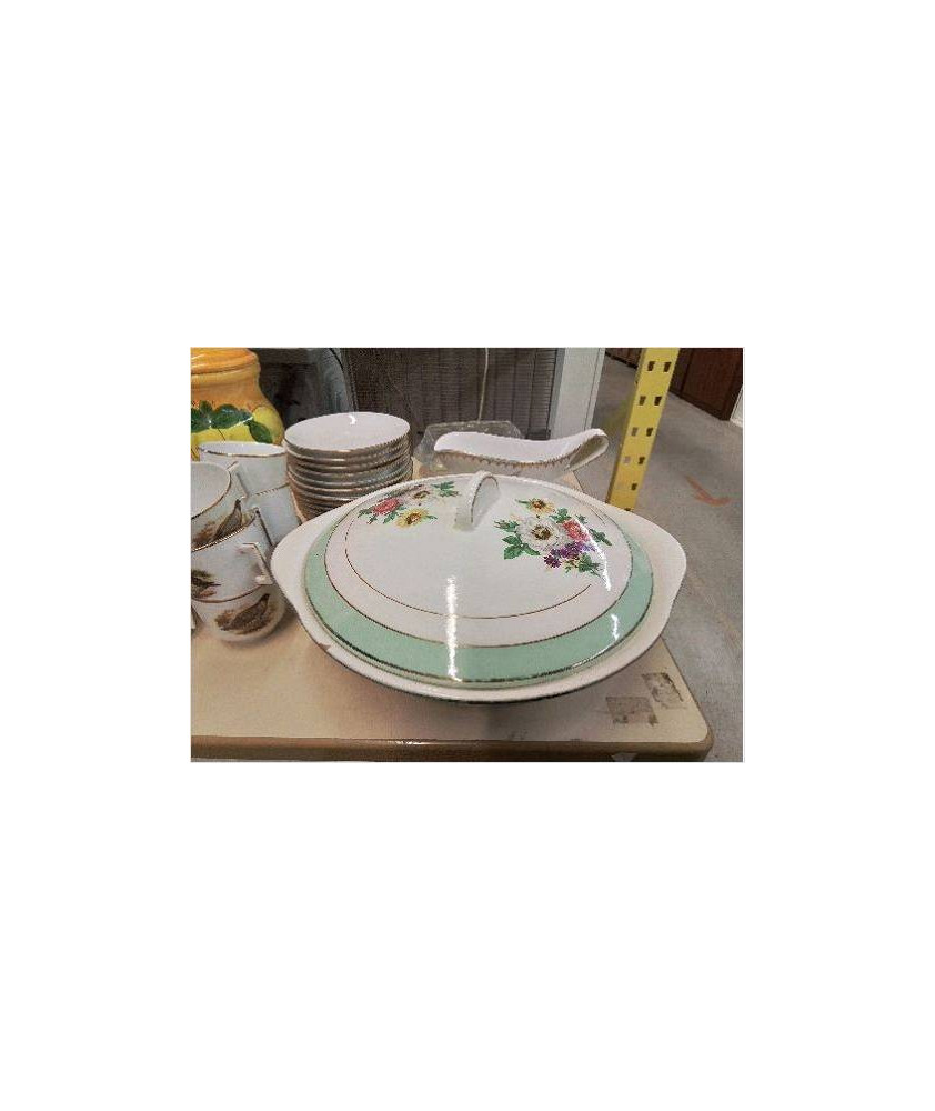 SOUPIÈRE VERTE AVEC MOTIF FLORAL 