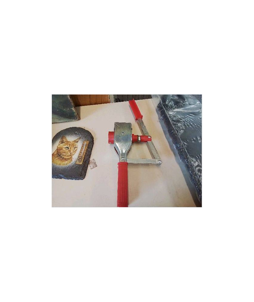 APPAREIL A BOUCHER LES BOUTEILLES