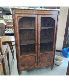 VITRINE DESSUS MARBRE GRILLAGÉE 