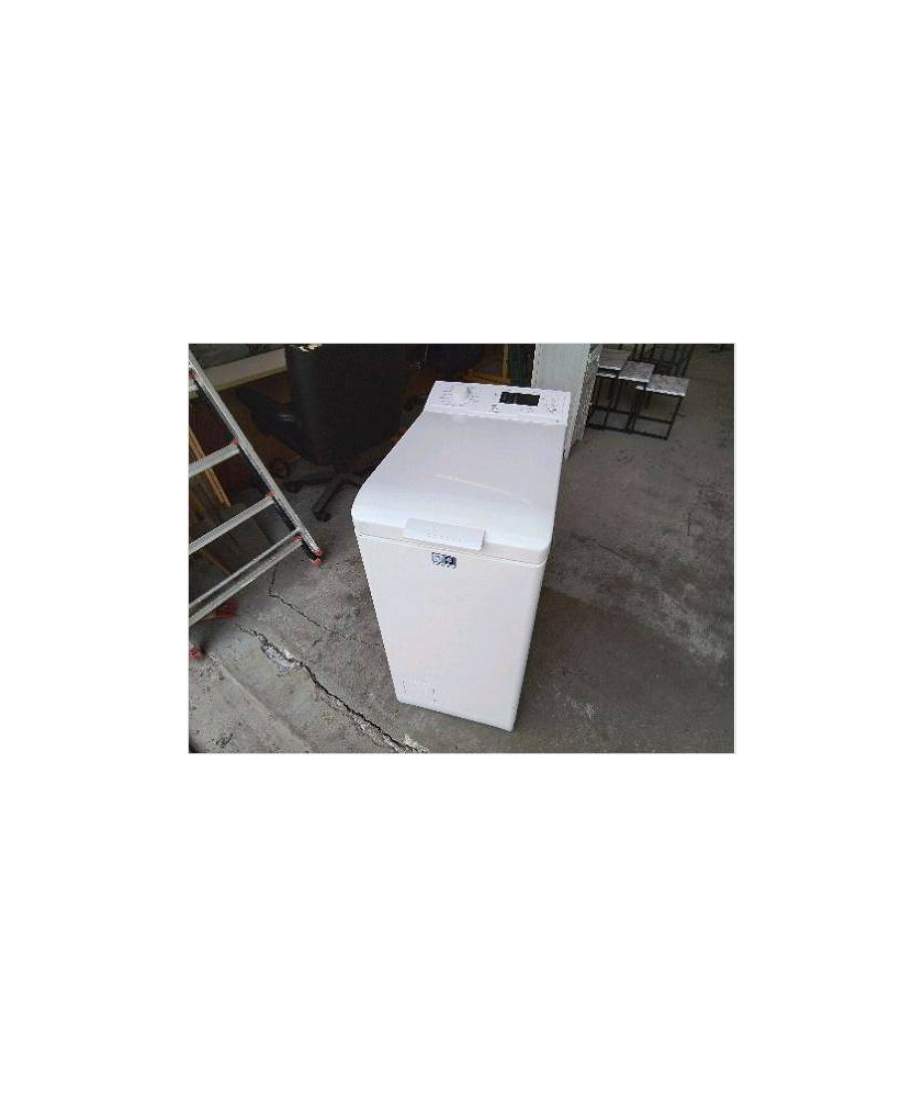 MACHINE A LAVER ELECTROLUX 