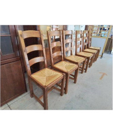 CHAISE EN CHENE DE STYLE RUSTIQUE