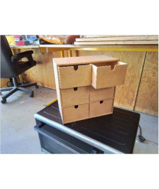 PETITE ARMOIRE DE RANGEMENT