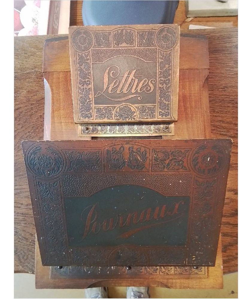 PORTE LETTRES 