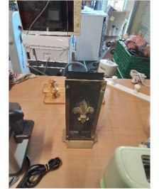 PORTE ALUMETTES A LA FLEUR DE LYS METAL